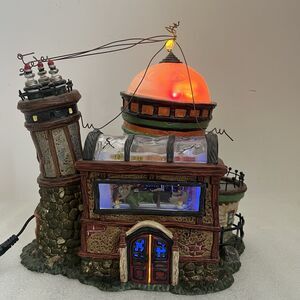 WORKING Dept 56 Snow Village Halloween - Dr Lunatic's Laboratory 56.54602 in Box